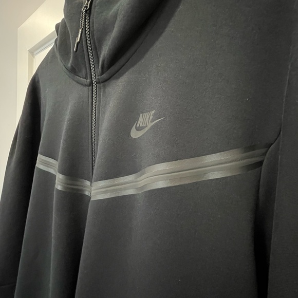 New without tags.  Men’s Nike tech fleece Windrunner zip up - Picture 3 of 8